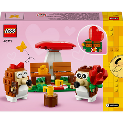 LEGO® Iconic 40711 Ježčí rande s piknikem
