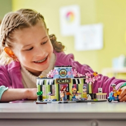 LEGO® Friends 42618 Kavárna v městečku Heartlake
