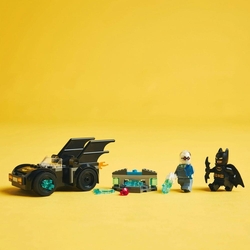 LEGO® Batman™ 76301 Batman™ a Batmobil vs Mr. Freeze™